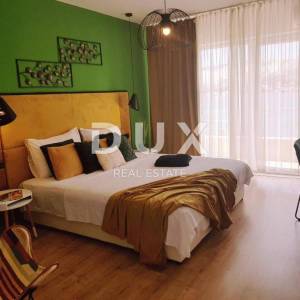 PAG -  hotel 278m2 prvi red do mora s panoramskim pogledom, HITNA PRODAJA