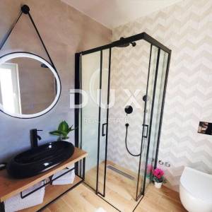 PAG -  hotel 278m2 prvi red do mora s panoramskim pogledom, HITNA PRODAJA