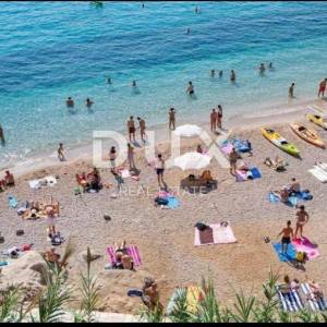 PAG - NOVALJA - turističko višenamjensko zemljište 37401m2 - PRVI RED DO MORA!