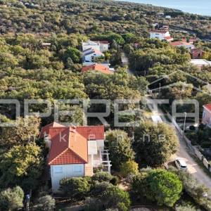Pag, Potočnica - Kuća s tri apartmana i pogledom na more