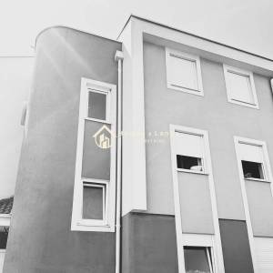 Pag,Novalja,2-soban stan 39,65m2 na 1katu s parkingom i terasom