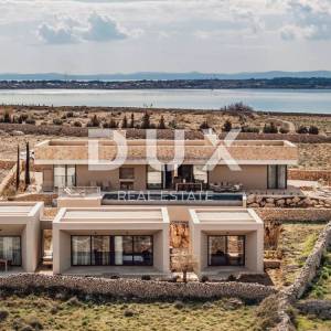 PAG,POVLJANA - Impozantan komadić raja s pogledom na more