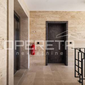 Penthouse s krovnom terasom, 126 m2, 300 m od mora, Sabunike, Privlaka