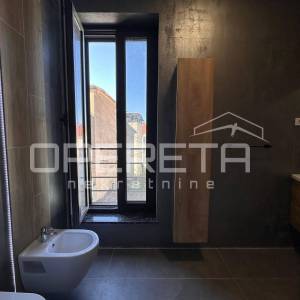 Penthouse za dugoročni najam u Šibeniku s krovnom terasom i jacuzzijem