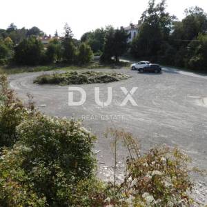 PERMANI, JURDANI-građevinsko zemljište 2000m2 s građ. dozvolom za halu od 600m2 (namjena: trgovačka, zanatska, industrijska)...