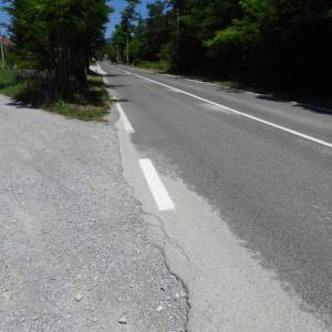 PERMANI - MATULJI - JURDANI - građevinski teren 6422m2 sa građevinskom dozvolom za 2 hale od cca 470m2 x 2 - plaćene sve komuna...