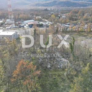 PERMANI- zemljište 9500m2 za poslovnu zgradu/ halu- 2000m2 građevinsko+ 7500m2 zeleni pojas