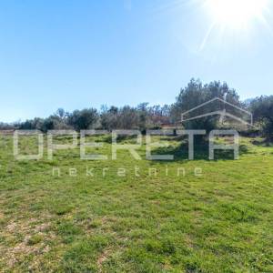Peruški, Peruški, 3.198,00 m2, 250.000,00 EUR