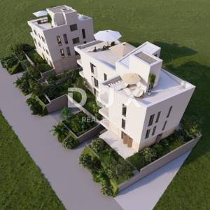 PETRČANE - Luksuzni dvosoban stan 118m² - s vrtom!