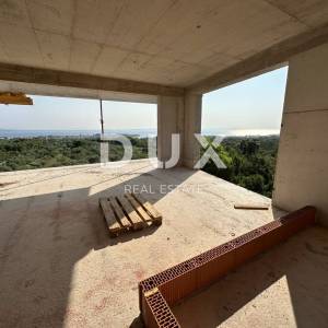 PETRČANE - Luksuzni penthouse 105m² - Pogled na more!!
