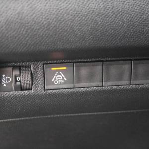 Peugeot 2008 1.2 Puretech *LED, NAVIGACIJA, KAMERA*