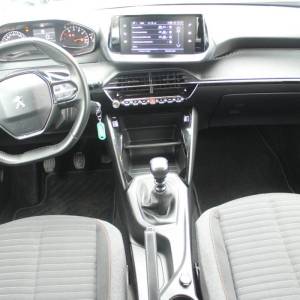 Peugeot 2008 1.2 Puretech *LED, NAVIGACIJA, KAMERA*