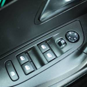 Peugeot 2008 1.2 Puretech Allure AUTOMATIK *LED, KAMERA*