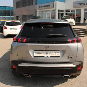 Peugeot 2008 1.2 Puretech Allure AUTOMATIK *LED, KAMERA*