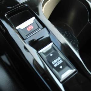 Peugeot 2008 1.2 Puretech Allure AUTOMATIK *LED, KAMERA*