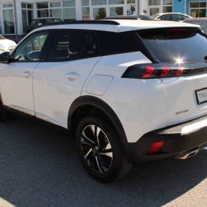 Peugeot 2008 1.2 Puretech Allure AUTOMATIK *LED, NAVIGACIJA, KAMERA*