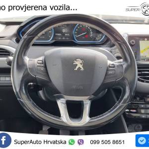 Peugeot 2008 1.2i Executive 110 KS, REG 11/25 TEM+PANO+GR SJED+PDC+NAVI