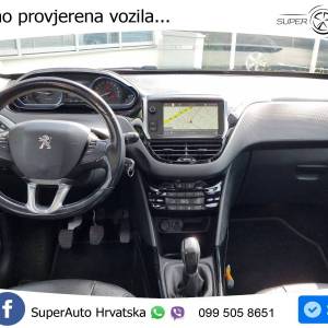 Peugeot 2008 1.2i Executive 110 KS, REG 11/25 TEM+PANO+GR SJED+PDC+NAVI