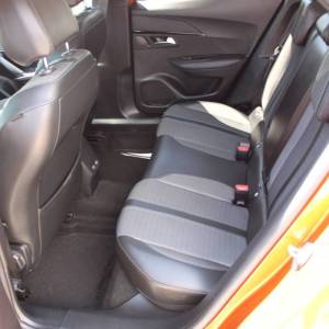 Peugeot 2008 1.5 HDi Allure AUTOMATIK *LED, NAVIGACIJA, KAMERA*