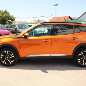 Peugeot 2008 1.5 HDi Allure AUTOMATIK *LED, NAVIGACIJA, KAMERA*