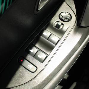 Peugeot 2008 1.5 HDi Allure AUTOMATIK *LED, NAVIGACIJA, KAMERA*