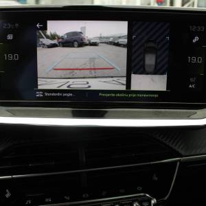 Peugeot 208 1.2 130ks GT Line AUTOMATIK *LED, KAMERA, PANORAMA*