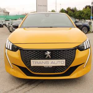 Peugeot 208 1.2 130ks GT Line AUTOMATIK *LED, KAMERA, PANORAMA*