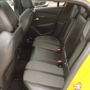 Peugeot 208 1.2 130ks GT Line AUTOMATIK *LED, KAMERA, PANORAMA*