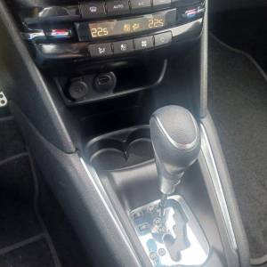 Peugeot 208 1.2 Puretech GT-Line AUTOMATIK *NAVIGACIJA, KAMERA*