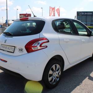 Peugeot 208 1.5 HDi *NAVIGACIJA*