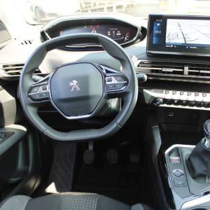 Peugeot 3008 1.2 Puretech *LED, NAVIGACIJA, KAMERA*