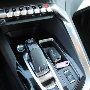 Peugeot 3008 1.2 Puretech AUTOMATIK *LED, NAVIGACIJA, KAMERA*