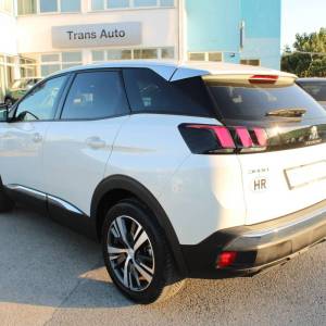 Peugeot 3008 1.2 Puretech Allure AUTOMATIC *LED, NAVIGACIJA, KAMERA*
