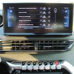 Peugeot 3008 1.2 Puretech Allure AUTOMATIC *LED, NAVIGACIJA, KAMERA*