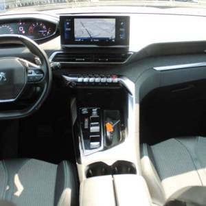 Peugeot 3008 130Puretech AUTOMATIK Allure *NAVIGACIJA,LED,KAMERA*