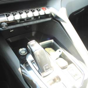 Peugeot 3008 1.5 HDi AUTOMATIK *LED, NAVIGACIJA, KAMERA*
