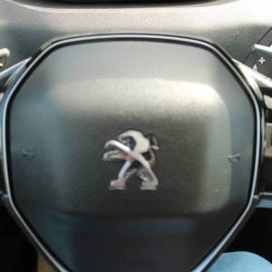 Peugeot 3008 Hybrid 225 Allure AUTOMATIK *LED,NAVIGACIJA,KAMERA*