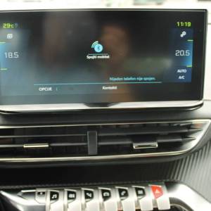 Peugeot 3008 Plug in Hybrid 180 AUTOMATIK *LED,NAVIGACIJA,KAMERA*