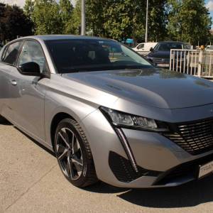 Peugeot 308 1.2 Puretech Allure *LED, NAVIGACIJA, KAMERA*