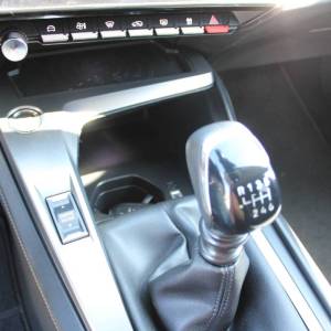 Peugeot 308 1.2 Puretech Allure *LED, NAVIGACIJA, KAMERA*