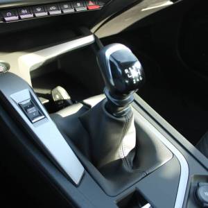 Peugeot 308 1.2 Puretech *NAVIGACIJA, LED*