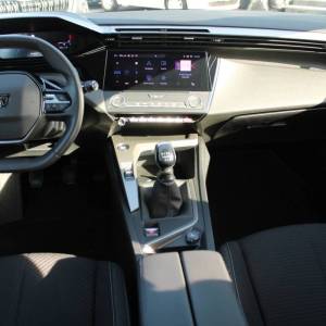 Peugeot 308 1.2 Puretech *NAVIGACIJA, LED*