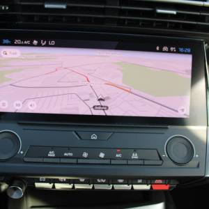 Peugeot 308 1.2 Puretech *NAVIGACIJA, LED*