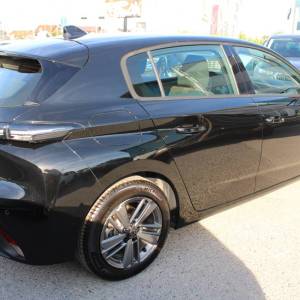 Peugeot 308 1.2 Puretech *NAVIGACIJA, LED*
