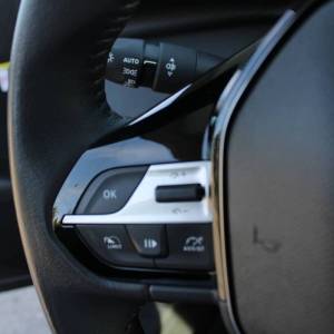 Peugeot 308 1.2 Puretech *NAVIGACIJA, LED*
