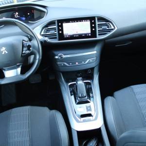 Peugeot 308 SW 1.5 HDi AUTOMATIK Allure *NAVIGACIJA, KAMERA*