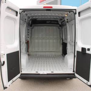 Peugeot Boxer 2.2 HDi L2H2 *NAVIGACIJA*