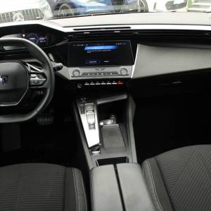 Peugoet 308 1.6 Plug-in Hybrid 180 AUTOMATIK *LED, NAVIGACIJA*