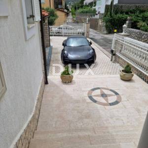 POBRI, OPATIJA - Villa s predivnim pogledom na izuzetnoj lokaciji 430 m2