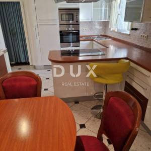POBRI, OPATIJA - Villa s predivnim pogledom na izuzetnoj lokaciji 430 m2
